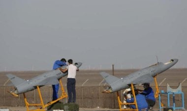 تُصنع في أمريكا وتبيعها إيران لروسيا... لغز المسيرات