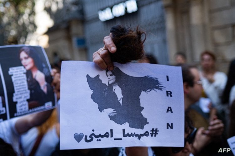 محاكمات صورية... تنفيذ أول إعدام لمدان في الاحتجاجات الإيرانية