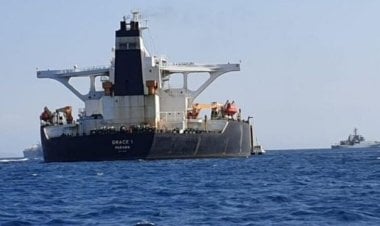وول ستريت جورنال: إيران تطالب سوريا بالدفع مقدمًا مقابل النفط