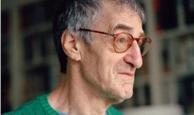 وفاة الكاتب البريطاني إيان بلاك عن عمر يناهز 69 عامًا