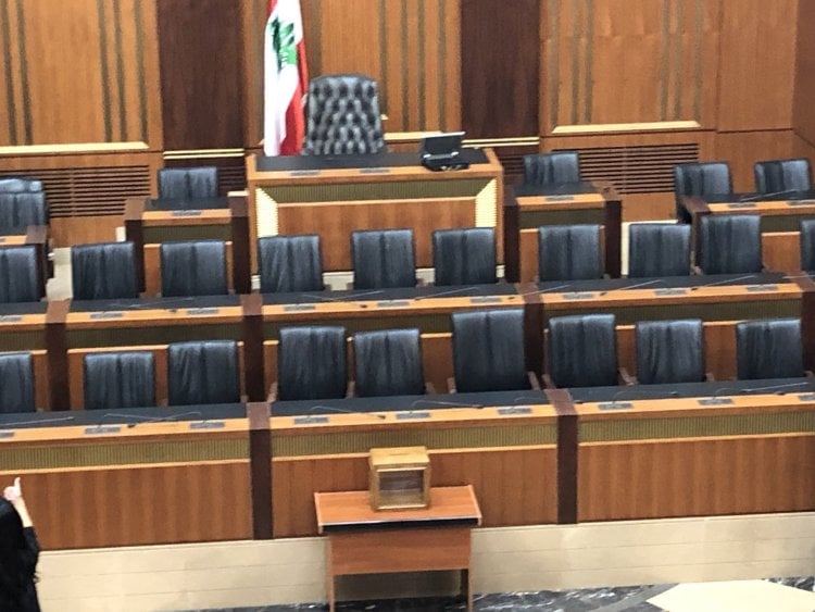 آمال باستلهام السيناريو الأمريكي... هل يستطيع البرلمان انتخاب رئيس صُنع في لبنان؟
