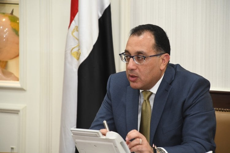 لتخفيف الضغط على الجنيه.. مصر تفرج عن بضائع بـ795 مليون دولار