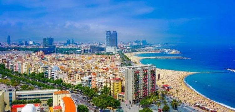 فايننشال تايمز: كيف ضلت برشلونة طريقها؟