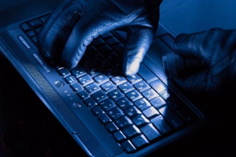 الغارديان: قراصنة إسرائيليون تدخّلوا في انتخابات عشرات الدول