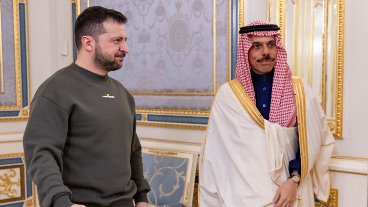 فيصل بن فرحان يزور كييف.. السعودية تجدد حرصها على الحل السياسي في أوكرانيا