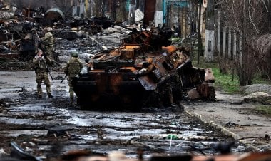 بصواريخ عابرة للقارات.. روسيا تبدأ  مناورات الرعب وزيلينسكي يحذر