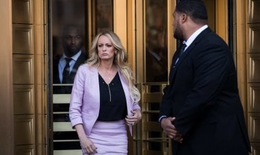 ممثلة إباحية تعرقل خطط ترامب... فمن هي ستورمي دانيالز؟