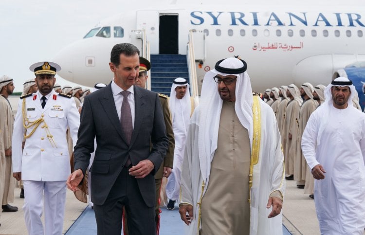الأسد في الإمارات.. ومحمد بن زايد يبحث معه تعزيز علاقات البلدين