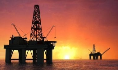 فايننشال تايمز: قفزة في أسعار النفط بعد إعلان السعودية خفض إنتاج النفط