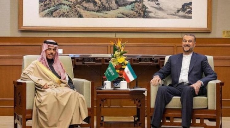 تمهيداً لإعادة فتح السفارة والقنصلية.. وفد إيراني يصل السعودية