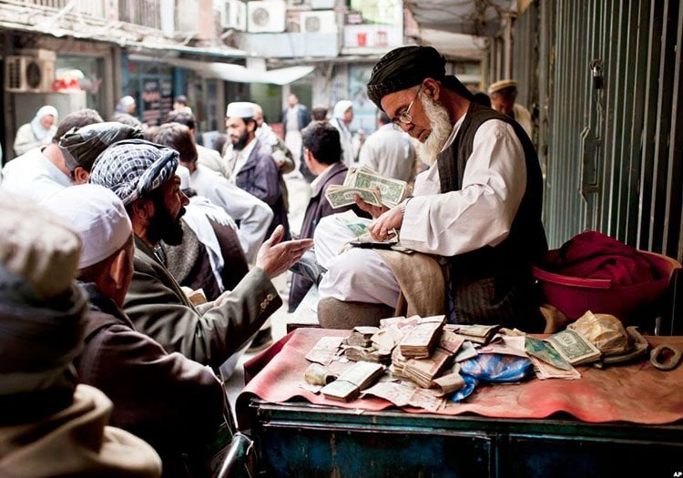 الأفغان على حافة الجوع وطالبان ترفع شعار: الجباية هي الحل