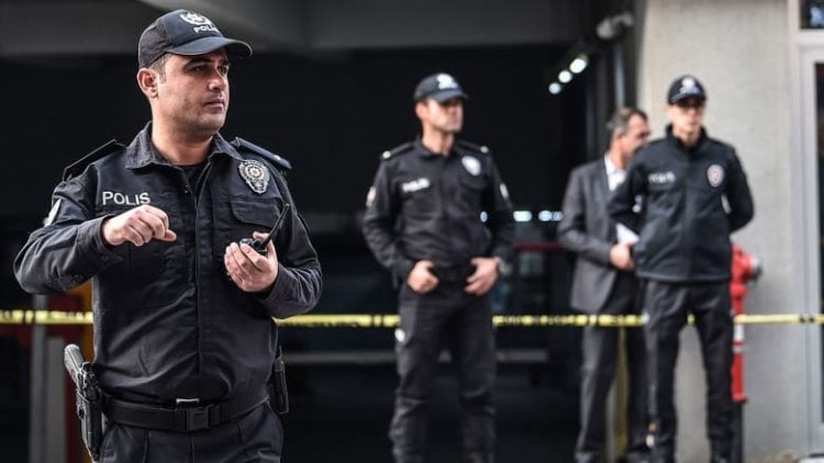 قبل أيام من الانتخابات التركية..السلطات توقف أكثر من 100 شخص بتهمة الإرهاب