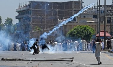 بعد حبسه 8 أيام.. ما مصير رئيس الوزراء الباكستاني السابق عمران خان؟