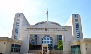 التلغراف: ببناء الجسور مع الجميع... الإمارات تمارس سياسات ناضجة