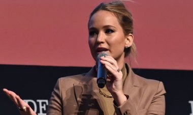 جنيفر لورانس تدعم الأفغانيات بوثائقي يكشف معاناتهن تحت حكم طالبان