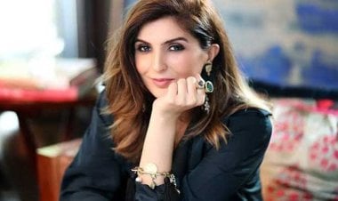 مهاجمة وإحراق منشآت عسكرية... مصممة أزياء باكستانية تواجه اتهامات بالإرهاب