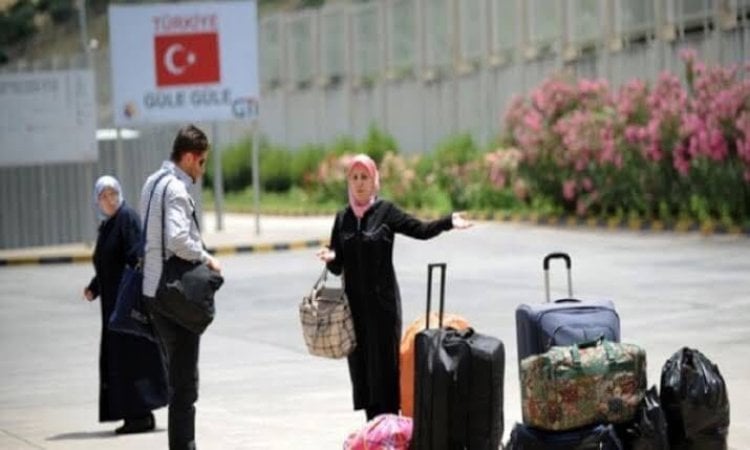الغارديان: السوريون في تركيا يواجهون مصيرًا غامضًا سواء بقي أردوغان أم رحل