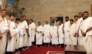 قيادات حوثية تؤدي مناسك الحج لأول مرة منذ حرب اليمن.. ماذا يعني ذلك؟